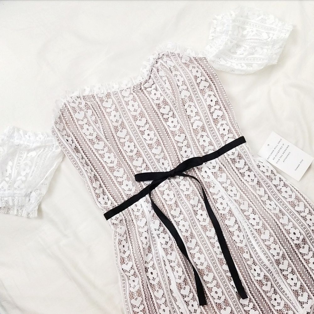 🍒NWT🍒 FL&L WHITE LACE MINI DRESS